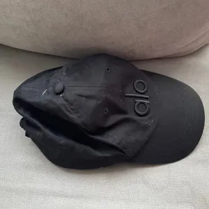 Alo Yoga Off-Duty Cap Black/Black thumbnail 4