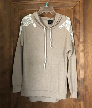 Pullover thumbnail 1