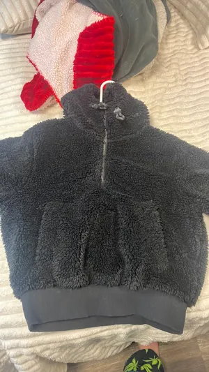 Lululemon NWT  Textured 1/2 Zip Black thumbnail 2