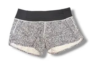 Lululemon Run Times Short 4" Womens 6 Ditsy Daisy White Black Running Shorts thumbnail 1