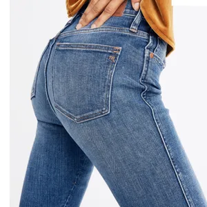 Madewell 9" Mid-Rise Skinny Jeans in York Wash: Rip and Repair Edition thumbnail 3
