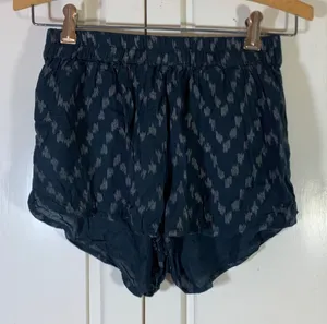Billabong Navy Blue Grey Ikat Geometric Elastic Waist Rayon Beach Shorts Small thumbnail 1