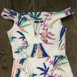 Floral White midi dress thumbnail 3