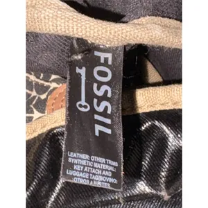 Fossil Black/Tan Key-Per Magnetic Closure Tote Bag Purse thumbnail 10