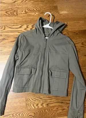 Hollister Army Green women’s Cargo Jacket thumbnail 2