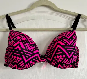 PINK Victoria’s Secret Pink And Black Bra thumbnail 1