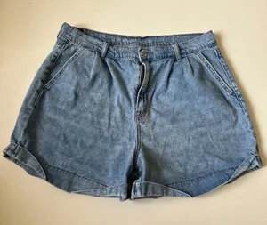 American Eagle Mom High rise Blue Denim Women’s Shorts~16 thumbnail 1