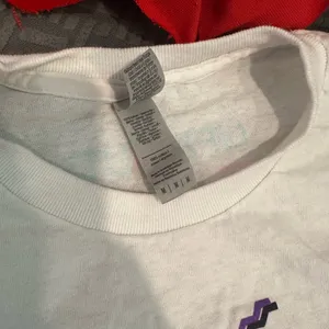 LifeSouth 80s theme tshirt White Size M thumbnail 3