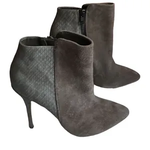 Steve Madden Dace‎ Faux Croc Suede Booties Size 8 thumbnail 1