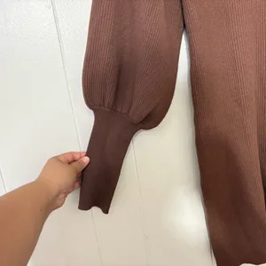 AVANTLOOK Bubble Sleeve Ribbed Sweater Mini Dress Brown NWT Size S thumbnail 9