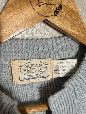 Vintage 1980s Susan Bristol 100% Wool Cardigan Sweater thumbnail 3