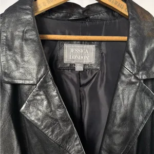 Vintage Y2K Jessica London Classic Leather Jacket in Black Size 26W‎ thumbnail 3