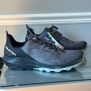 Salomon OUTpulse GTX Gore-Tex Trail Hiking Shoes Men’s US 14 Gray Black New thumbnail 2