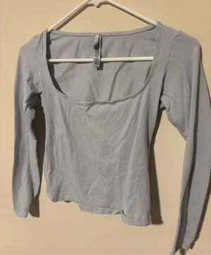 SKIMS Long Sleeve Fits Everybody thumbnail 1
