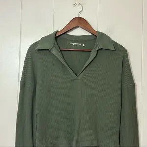 Abercrombie & Fitch SoftAF Waffle Knit Cropped Polo Top Olive Green Size S thumbnail 2