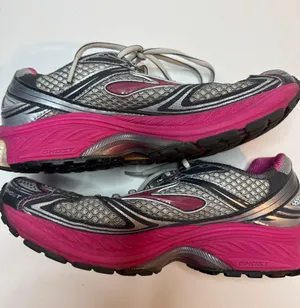 Brooks Ghost 5 Size 8.5 Running Shoes thumbnail 1