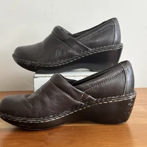 Born Womens Clogs Shoes Leather Upper Browns Size‎ 8/39 Logo Black Soles thumbnail 2