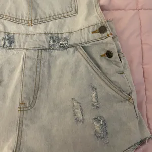 Glassons Denim light wash distressed overall shorts romper, size 8 boho casual thumbnail 11