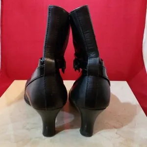 Kenneth Cole Reaction Women's Black Leather Upper Boots Size 7 thumbnail 5