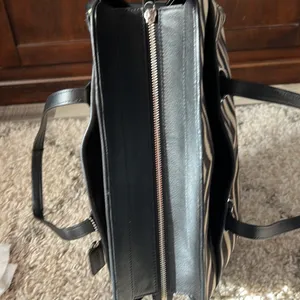 Tote zebra print in tan & black leather trim & handles EUC thumbnail 9