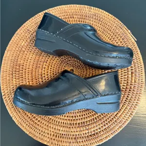 Dansko Shiny Black professional‎ nursing Shoes slip resistant size 38 thumbnail 7