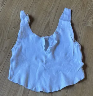 White cropped Top thumbnail 1