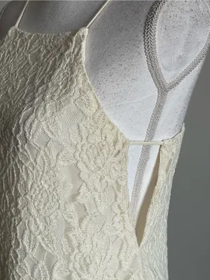 PINS & NEEDLES | Cream Lace Mini Dress Sz M thumbnail 5