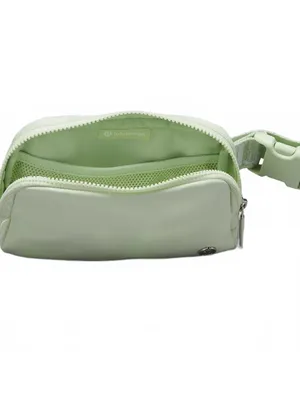 Lululemon Everywhere Belt Bag LU9AYNS Kohlrabi Green White NWT thumbnail 3