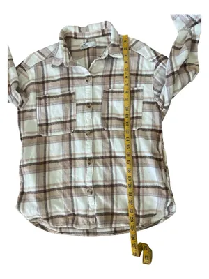 Hollister Plaid Button-Up Shirt in Cream & Brown Size S thumbnail 3