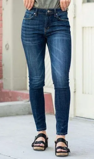 KanCan stretch mid rise skinny jeans minor distressing 11/29 thumbnail 1