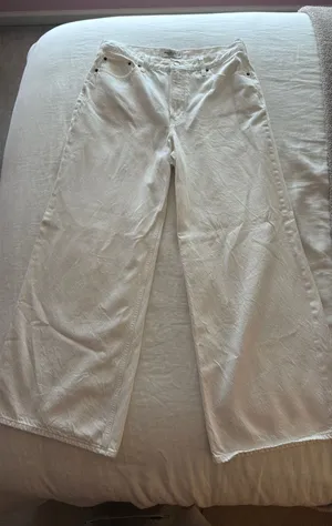 Abercrombie Wide-Leg High-Rise Jeans thumbnail 1