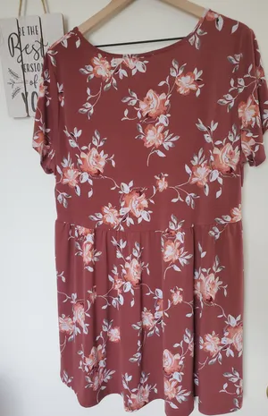 Torrid Women's Plus Size Size 2XL Red Floral Tunic Button Down Front Stretch Dress Blouse thumbnail 5