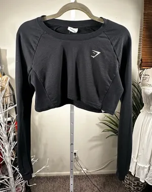 351. Gymshark Black Cropped Long-Sleeve Women's Top -Oversized thumbnail 1