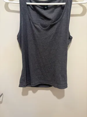 Gray ribbed tank top Size M thumbnail 3
