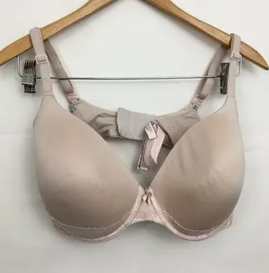 Victoria’s Secret Body by Victoria Underwire Lined Perfect Shape Bra Size 36DD thumbnail 1