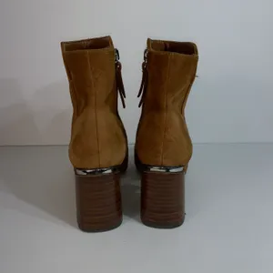 ALDO Gwulia suede ankle Boots Side Zip Block Heel Tan Womens Size 7.5 thumbnail 5