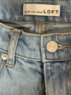LOFT The Straight Light Wash Cuffed Jeans Size 25/0 thumbnail 5
