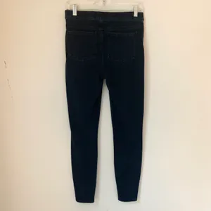 Spanx Jean-ish® Ankle Leggings thumbnail 6
