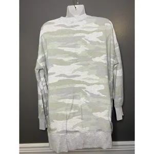 Aerie Sweatshirt Womens XS Green Camo Print Crewneck Fleece Oversized Pullover thumbnail 5