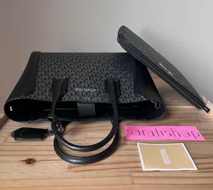Michael Kors Purse And IPad Case thumbnail 6