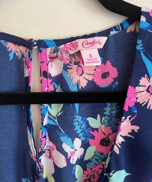 Candie’s Sleeveless Blouse thumbnail 7