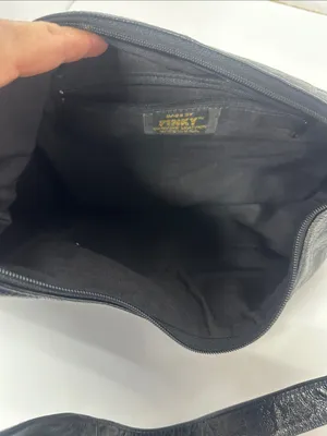Pinky Black Leather Hobo Bag with Gold Hardware thumbnail 11