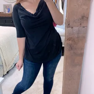 Garnett hill black top size small thumbnail 3