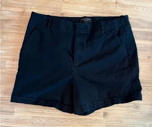Banana Republic Black Chino Shorts Size 14 Cotton 90s Style XL Transitional thumbnail 1