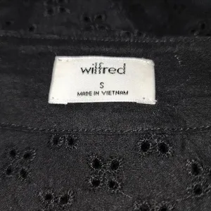 Wilfred‎ Aritzia Womens Black V Neck Misha Dress Small thumbnail 4