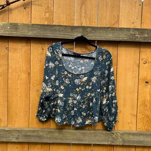 American eagle blue floral cropped babydoll top size medium‎ thumbnail 2