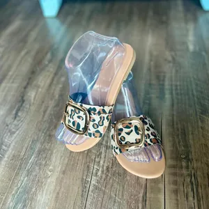 Leopard Print Slide Sandals with Buckle in Women's Size 5.5 Brand New thumbnail 5