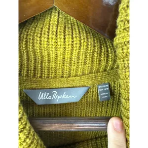 Women’s Ulla Popken Size 16/18 Dark Yellow Sleeveless Sweater thumbnail 4