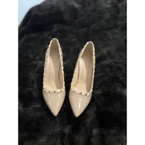 WILD DIVA Lounge US Size 8 Beige Nude Hold Studded Patent Heels Pumps thumbnail 2