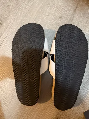White Sandals Size 7 thumbnail 2